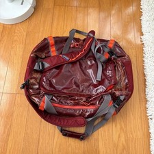 Sac de voyage Patagonia trou