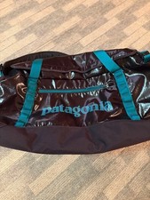 Sac de voyage Patagonia trou